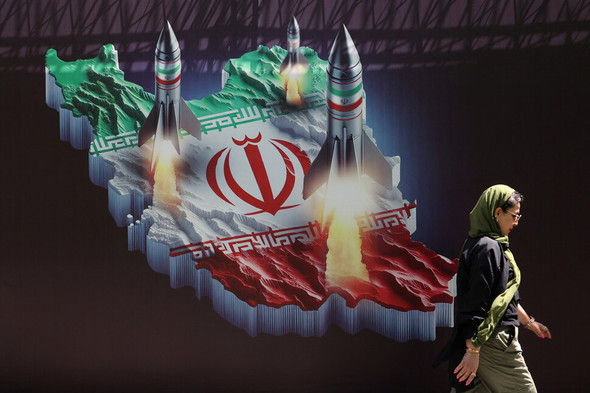 イスラエル、イランに脅しをかけただけ…「防空網を潜り抜けるミサイルを使用」