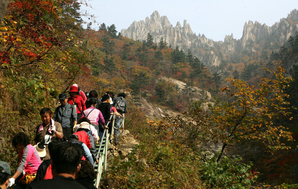 南北ともに慶事…「民族の名山」金剛山もユネスコ世界遺産に登録