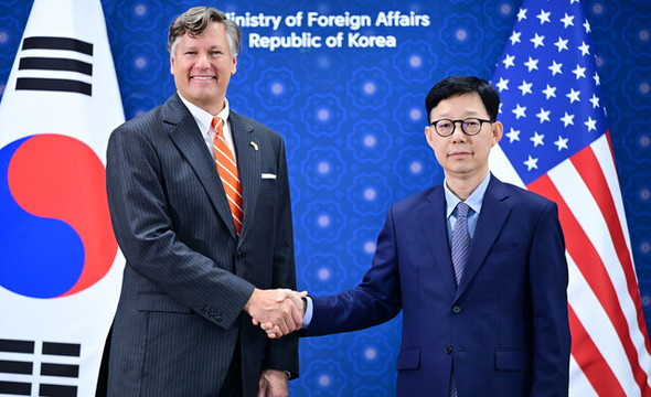 訪韓の米国務副長官「拘禁事態は遺憾…米国への再入国に不利益がないようにする」