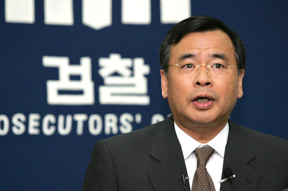 2일 오후 서울 서초동 대검찰청에서 박영수 중앙수사본부장이 김우중 전 대우그룹 회장 수사 결과를 발표하고 있다. 이정아 기자 leej@hani.co.kr