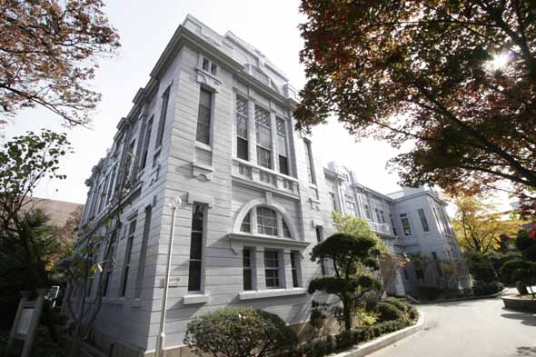 한국방송통신대학교의 전경.