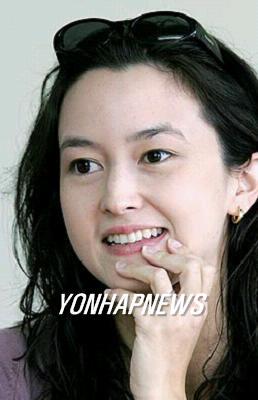 3일 폐막된 플로리다 영화제에서 컨벤셔니어스로 심사위원대상을 수상한 한국계 여성 감독 모라 미옥 스티븐스. (서울=연합뉴스)
