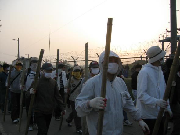 이것이 정녕 죽창으로 보이는가? (사진 : 필진네트워크 So 글방 ‘냉정과 열정 사이’) 이것이 정녕 죽창으로 보이는가? (사진 : 필진네트워크 So 글방 ‘냉정과 열정 사이’)