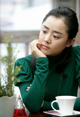 멜로영화 ‘사랑 따윈 필요 없어‘(감독 이철하, 제작 싸이더스FHN)에서 성숙한 연기를 보인 배우 문근영. (서울=연합뉴스)