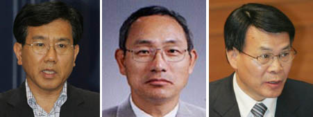 이백만 청와대 홍보수석, 정문수 청와대 경제보좌관, 추병직 건설교통부 장관.(왼쪽부터)