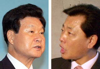 민주당 한화갑 대표(왼쪽)와 정균환 부대표