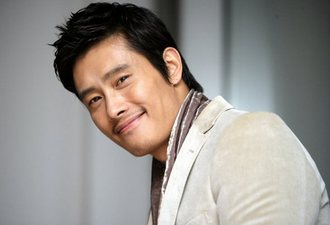‘이병헌 답다’ - 영화 ‘그 해 여름’의 주연배우 이병헌. (연합뉴스) ‘이병헌 답다’ - 영화 ‘그 해 여름’의 주연배우 이병헌. (연합뉴스)