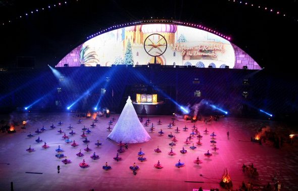 16일 새벽(한국시간) 40억 아시아인의 축제 제15회 도하 아시안게임이 카타르 도하 칼리파 스타디움에서 열린 폐회식을 마지막으로 막을 내렸다. 15일 새벽(한국시간) 열린 리허설에서 천년야화를 주제로 한 쇼가 화려하게 펼쳐지고 있다. /성연재/아게/ 2006.12.16 (도하=연합뉴스)