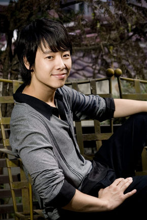 김동욱