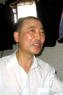 ‘파킨슨병’ 윤성기씨