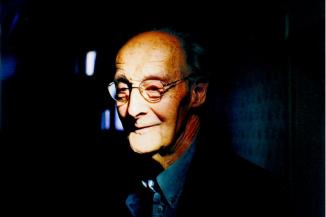 프랑스 사회주의 철학자 앙드레 고르즈. (G.Rondeau for Le Monde 사진) /한겨레 블로그 퓨전즈 프랑스 사회주의 철학자 앙드레 고르즈. (G.Rondeau for Le Monde 사진) /한겨레 블로그 퓨전즈