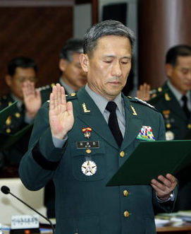 26일 국방장관 후임에 내정된 김관진 전 합참의장.