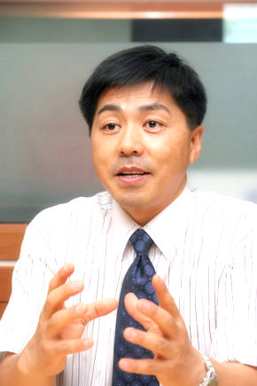 농어촌 학교에 영어교육 프로그램 지원하는 김상우 대표