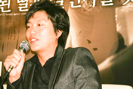 영화 <세븐데이즈>에 출연한 박희순.