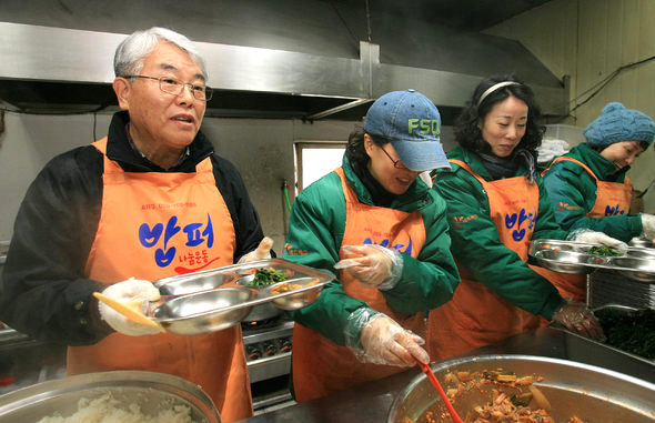 ‘밥퍼 봉사’ 로버트 김