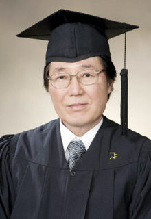 서울대 최고령 졸업 67살 이한준씨