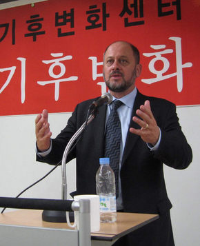 환경운동가 팀 플래너리 교수