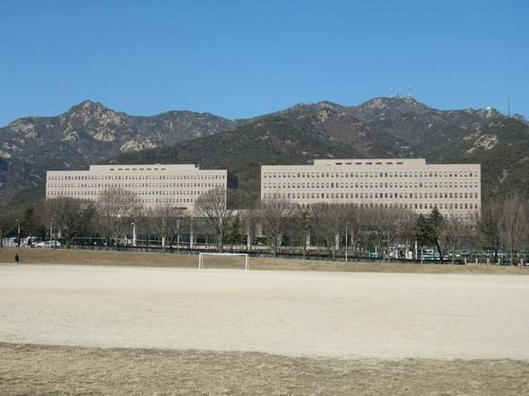 정부과천청사를 관악산 남쪽에 지은 이유는 북의 장사정포를 피하기 위해서다 ⓒ 한겨레 블로그 도시인
