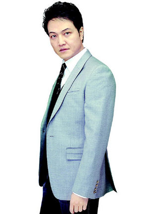 정웅인