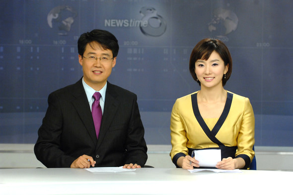 ‘엄지족과 소통’ 절반의 성공
