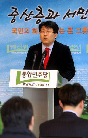 민주 ‘공천수술’ 마친 ‘시골의사’ 박경철씨