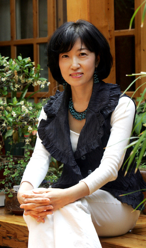 소설가 권지예