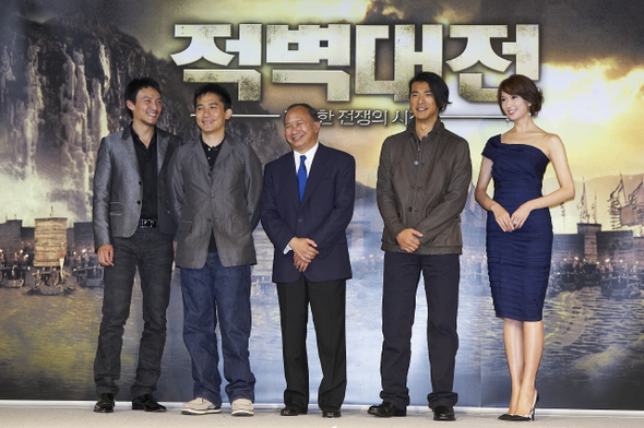 우위썬(62·가운데) 진청우(금성무·오른쪽에서 두번째) 량차오웨이(양조위·왼쪽에서 두번째) 우위썬(62·가운데) 진청우(금성무·오른쪽에서 두번째) 량차오웨이(양조위·왼쪽에서 두번째)