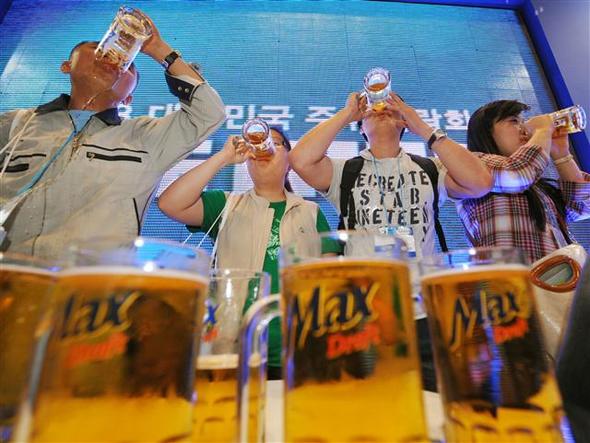 누가누가 빨리 마시나