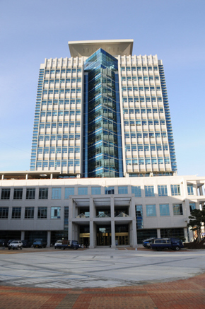 울산 새 청사 우뚝 