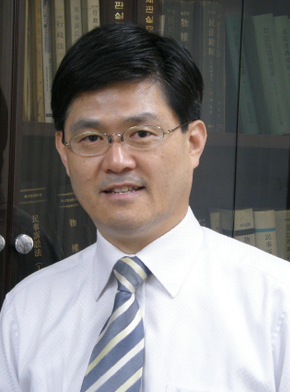 조창영(52) 변호사