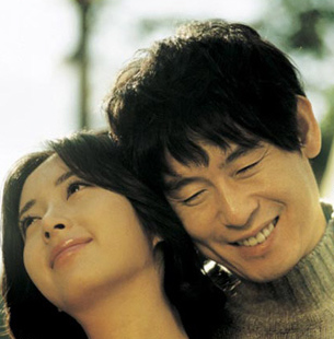 배우 설경구(41·오른쪽)와 송윤아(35·왼쪽)