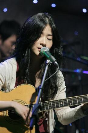 ‘아마도 이자람 밴드’