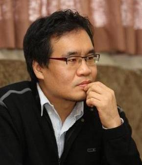신동일 감독