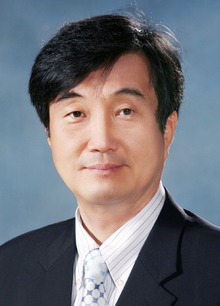 신학과 채수일(57) 교수