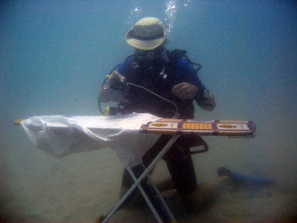 ‘극단적인 다림질(Extreme Ironing)’