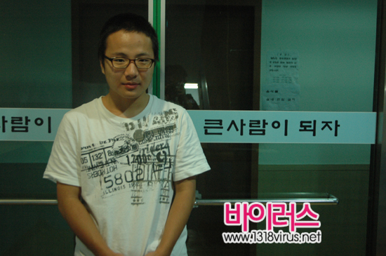 저는 휘문중나오고, 지금 휘문고 1학년에 재학중인데, 단 한번도 체벌을 받은 적이 없어요. 이 점이 가장 좋은 점 중 하나인거 같아요. 휘문고 1학년 김누가 학생. ⓒ 인터넷뉴스 바이러스