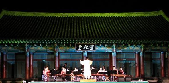 국악 발전에 일생을 바친 연정 임윤수 선생 5주기를 추모하는 국악연주회가 10일 저녁 충남 공주시 충남연정국악원 선화당에서 열렸다. 사진은 지난해 정기연주회 장면이다. 
