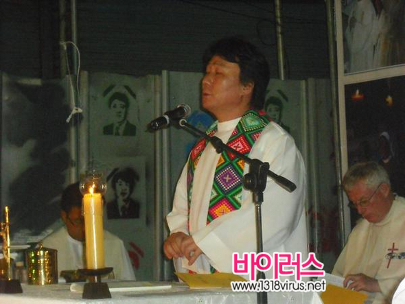 강론을 하는 김정대 신부  ⓒ 오재호 기자