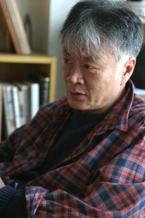 소설가 김훈