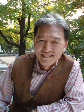 작가 김홍주(64)