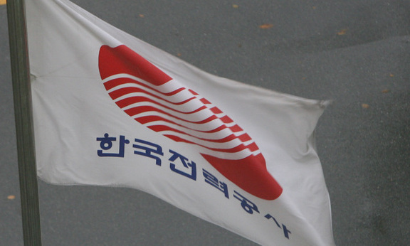 한전 작년 3천600억원대 ‘성과급 잔치’…사장 몫 81% 늘어