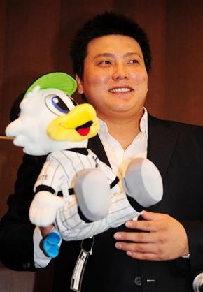 김태균(27)