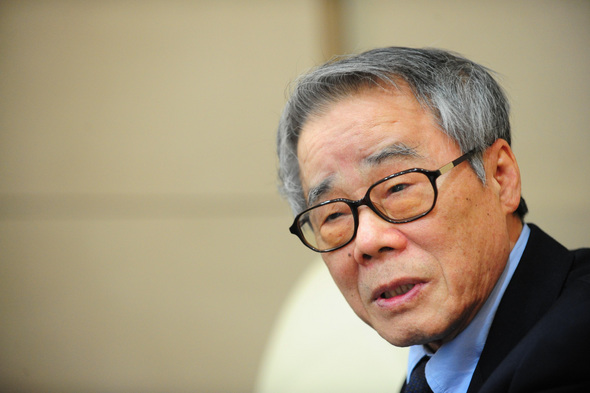 최일남 소설가