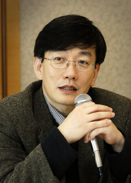 손석희
