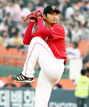 엄정욱