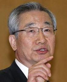  이강국 헌법재판소장