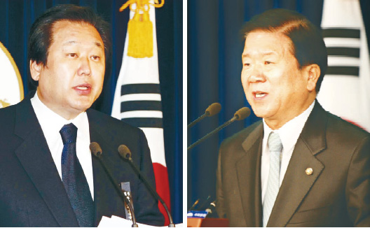 김무성 한나라당 의원(왼쪽 사진)과 박병석 민주당 의원이 26일 오전 국회 정론관에서 각각 원내대표 출마를 선언하는 기자회견을 하고 있다.  김경호 박종식 기자 <A href="mailto:jijae@hani.co.kr">jijae@hani.co.kr</A>