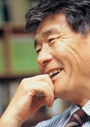 작가 김주영(71)
