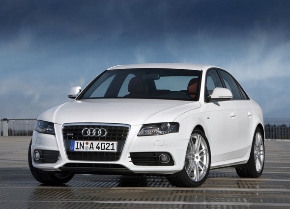 아우디 A4 2.0 TFSI