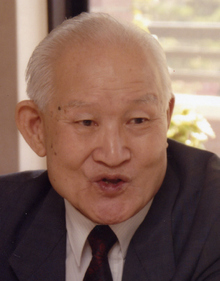 정인희 연세대 명예교수
